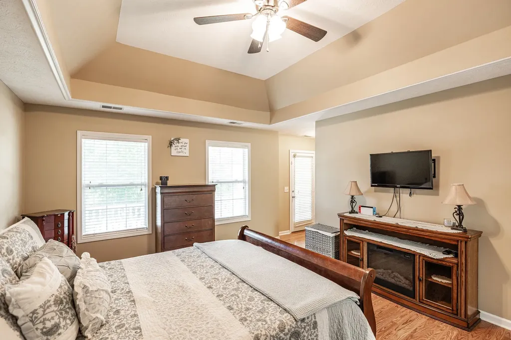 1235 Briarcliff Avenue Gallatin TN 37066