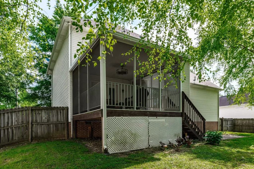 1235 Briarcliff Avenue Gallatin TN 37066