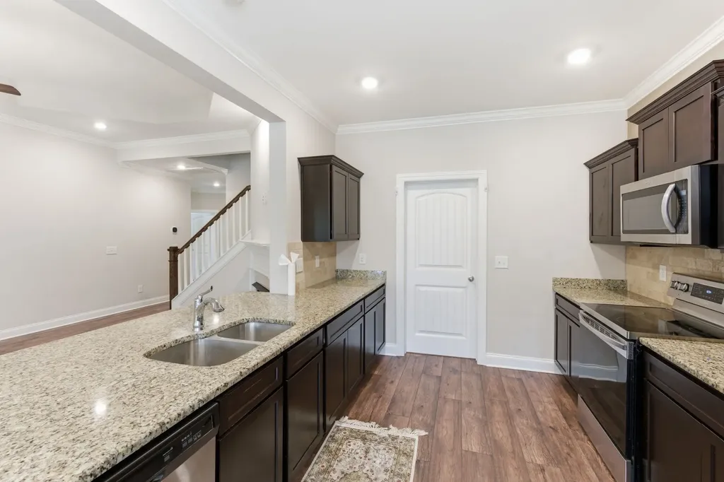 1234 Cotillion Drive Murfreesboro TN 37128