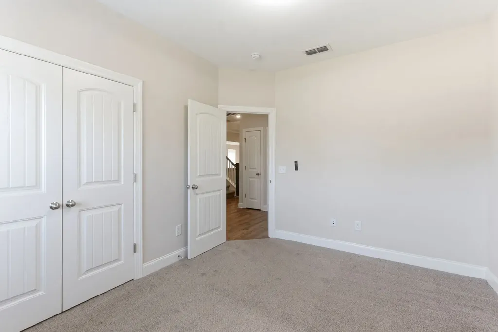1234 Cotillion Drive Murfreesboro TN 37128