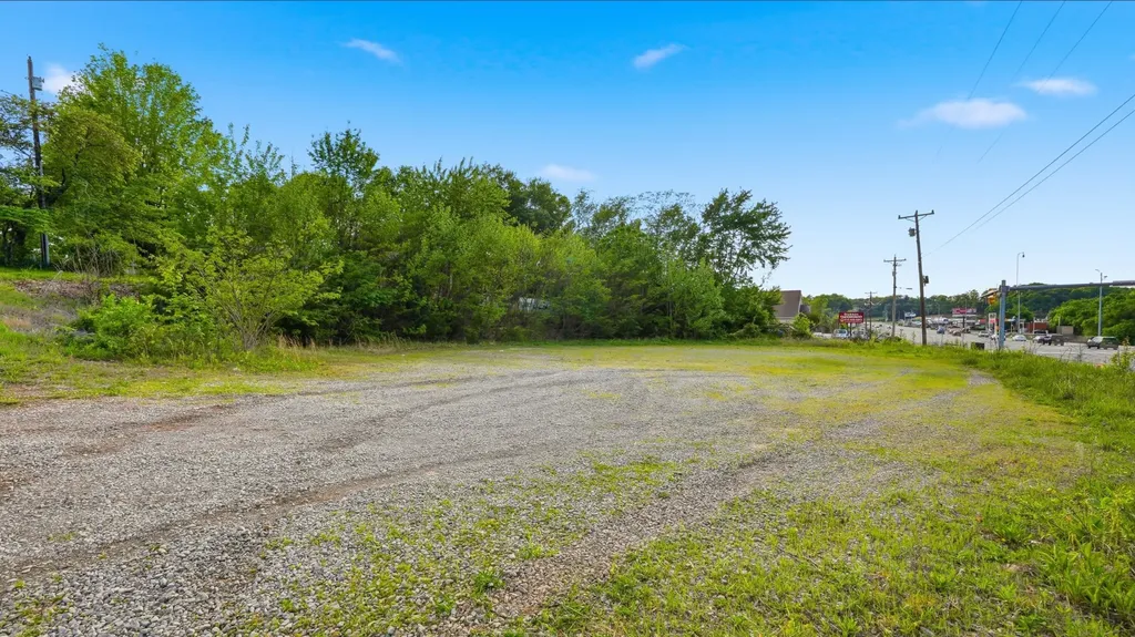 606 Henslee Drive Dickson TN 37055