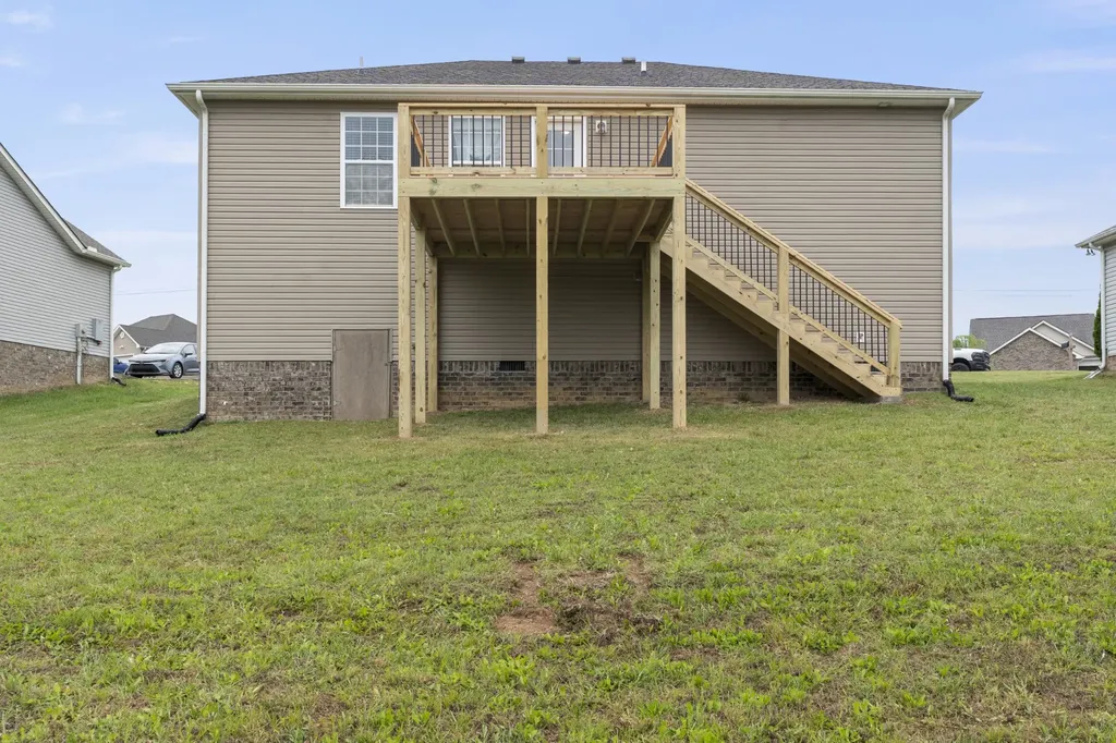 631 Berry Circle Springfield TN 37172