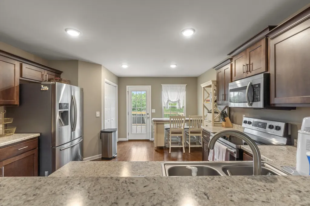 631 Berry Circle Springfield TN 37172