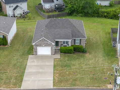 631 Berry Circle Springfield TN 37172