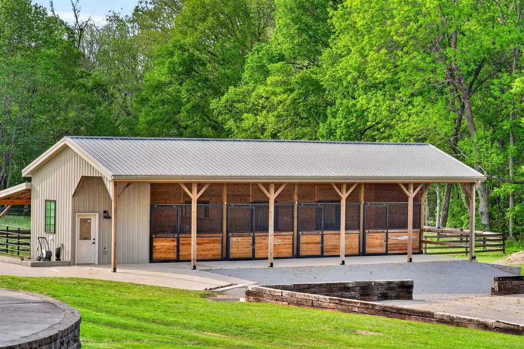 480 Mobley Road Clarksville TN 37043