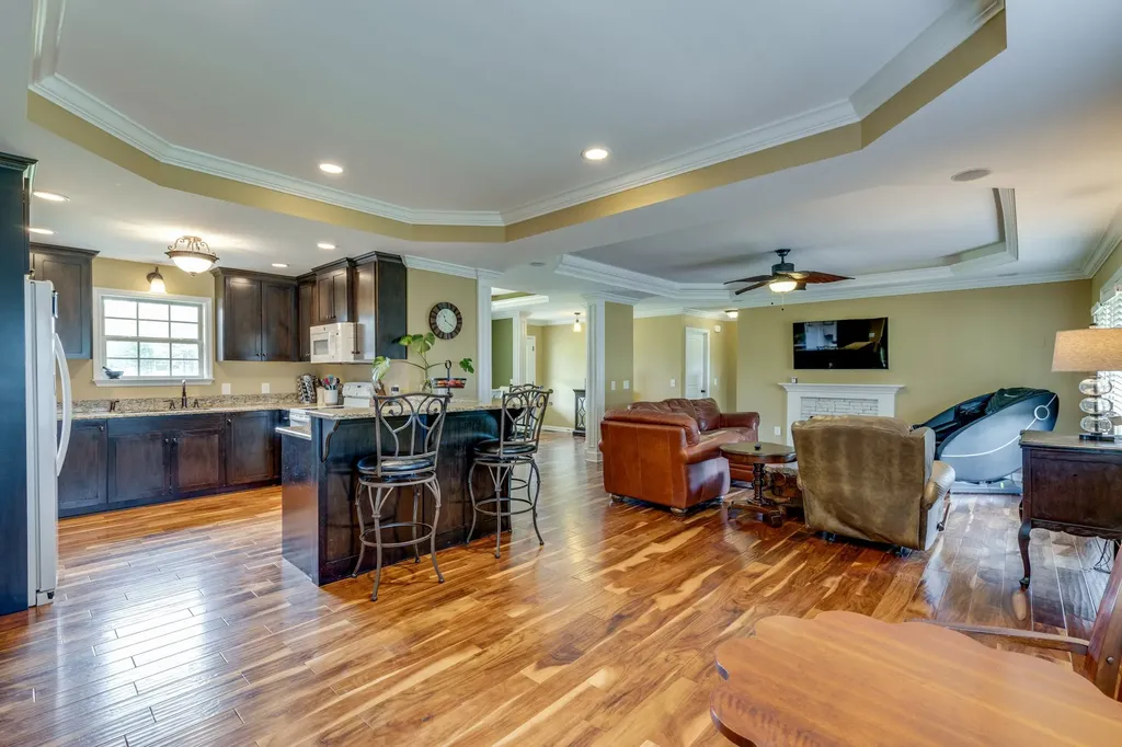 234 Glenn Springs Road Lawrenceburg TN 38464