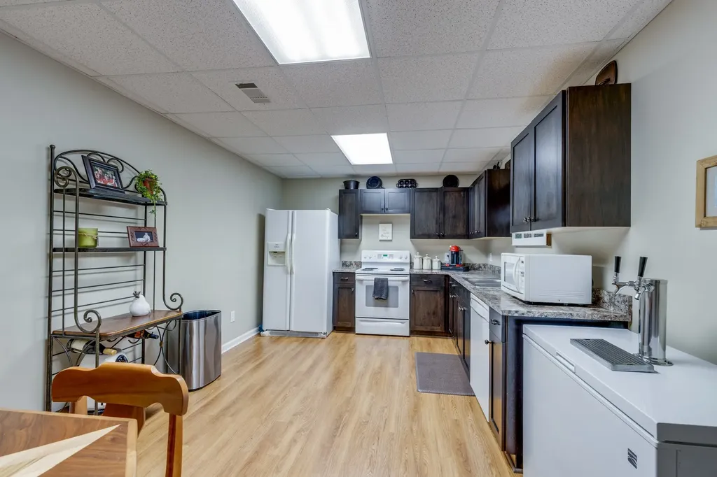 234 Glenn Springs Road Lawrenceburg TN 38464