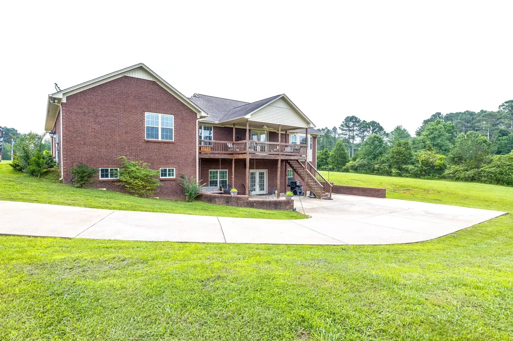 234 Glenn Springs Road Lawrenceburg TN 38464