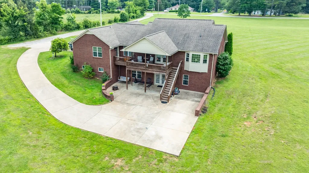 234 Glenn Springs Road Lawrenceburg TN 38464