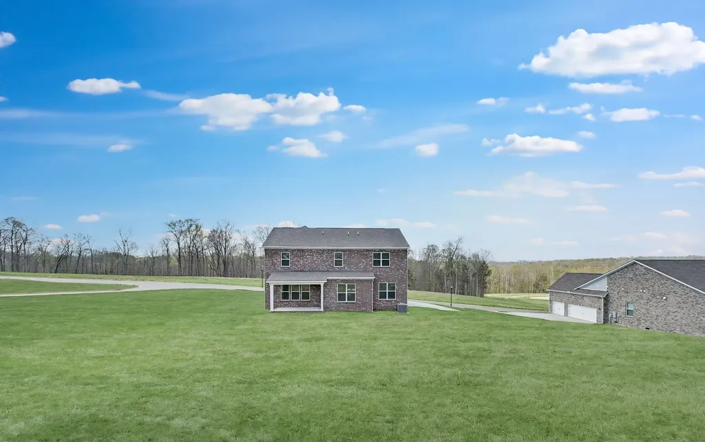 801 Fairgreen Court Clarksville TN 37043