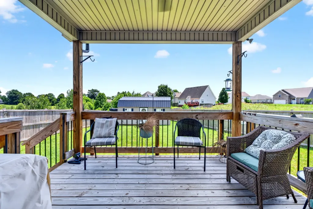 1305 Apple Blossom Road Clarksville TN 37042