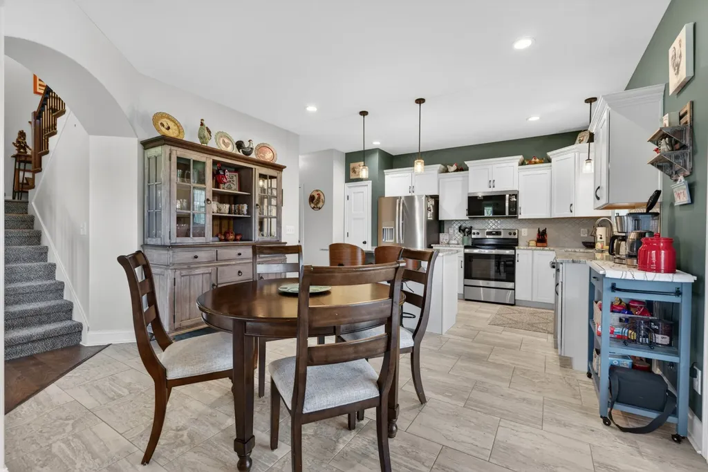 1305 Apple Blossom Road Clarksville TN 37042