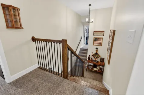 1305 Apple Blossom Road Clarksville TN 37042
