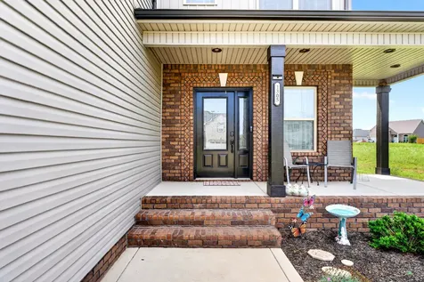 1305 Apple Blossom Road Clarksville TN 37042
