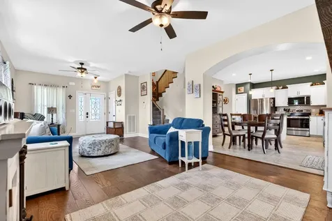 1305 Apple Blossom Road Clarksville TN 37042