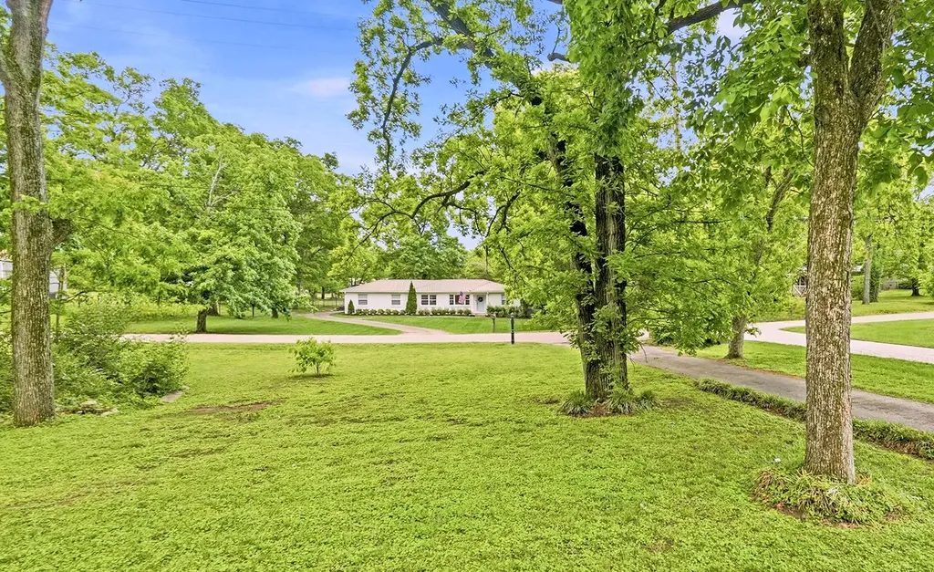6808 Fleetwood Drive Nashville TN 37205