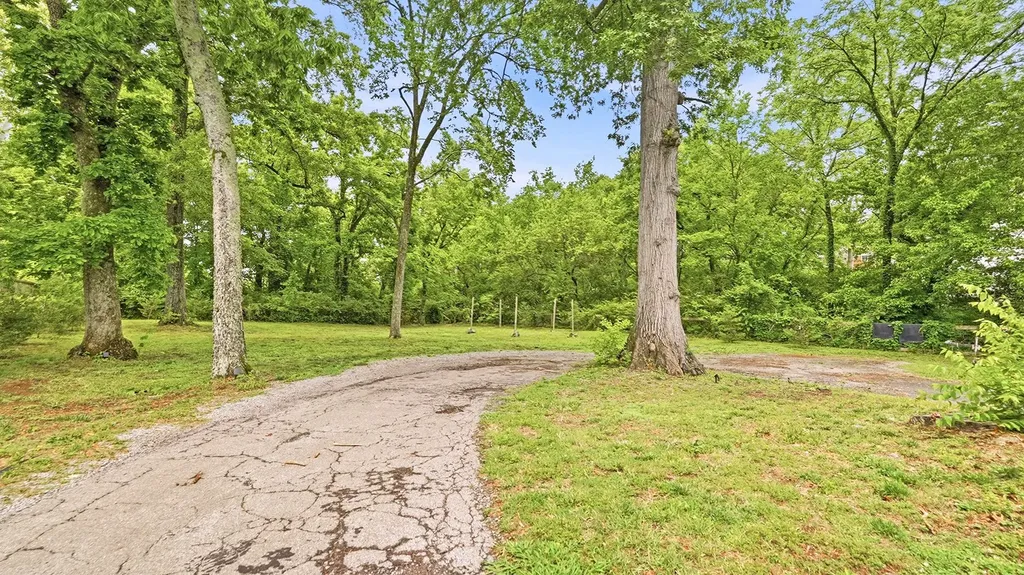 6808 Fleetwood Drive Nashville TN 37205