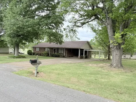 360 General Forrest Drive Bruceton TN 38317