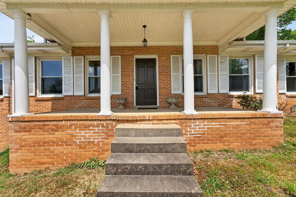 621 Carmack Avenue Carthage TN 37030