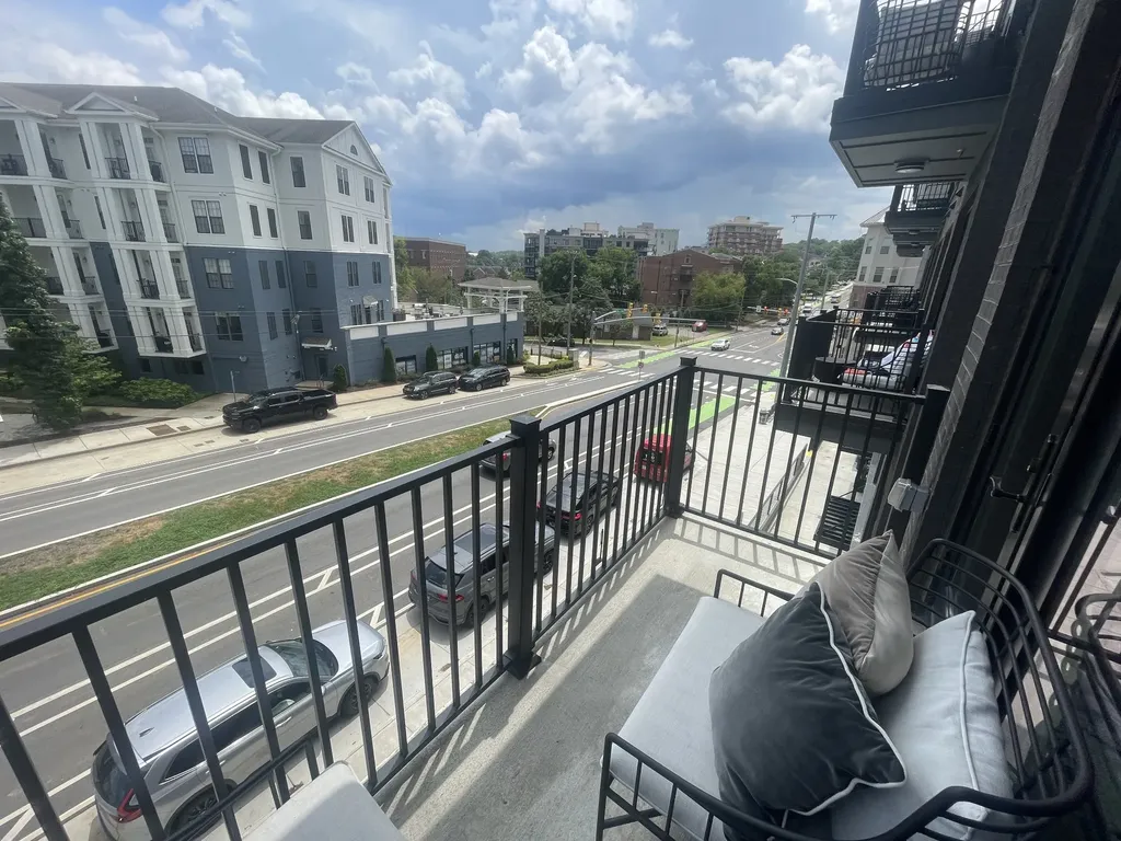 303 31st Ave, N Nashville TN 37203