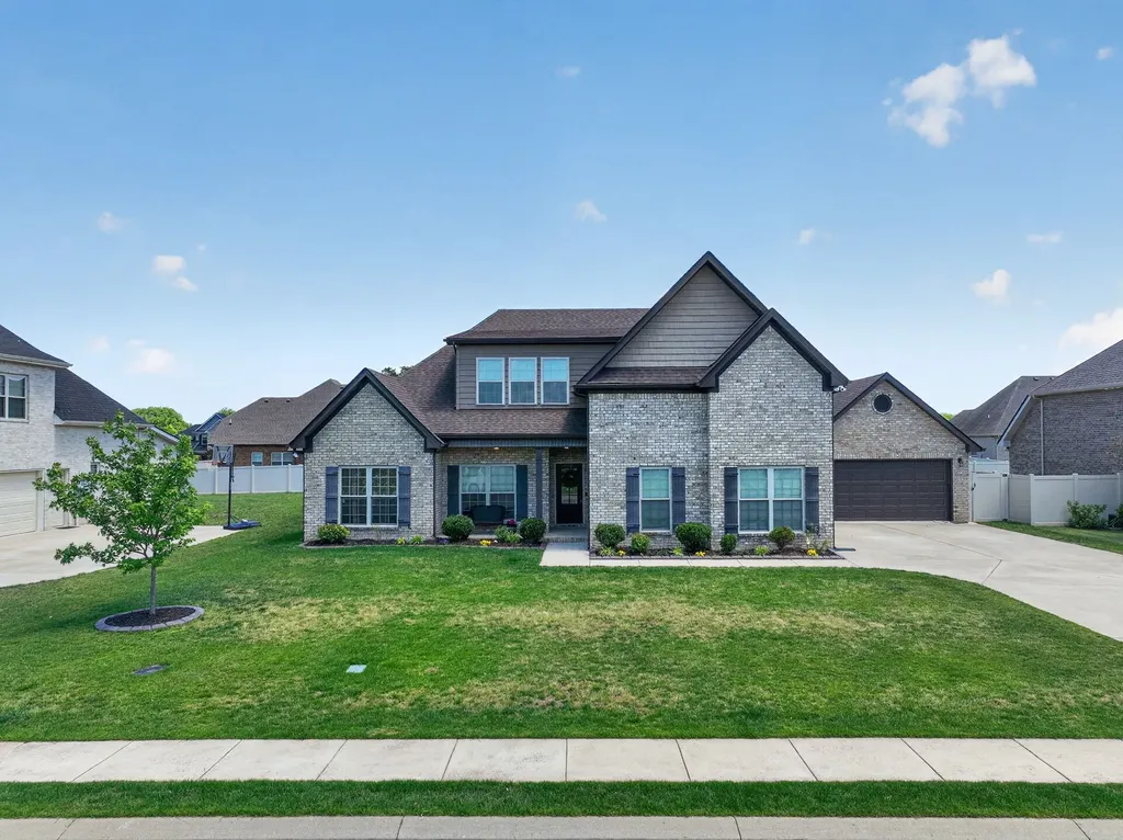 2911 Firerock Dr, N Murfreesboro TN 37128