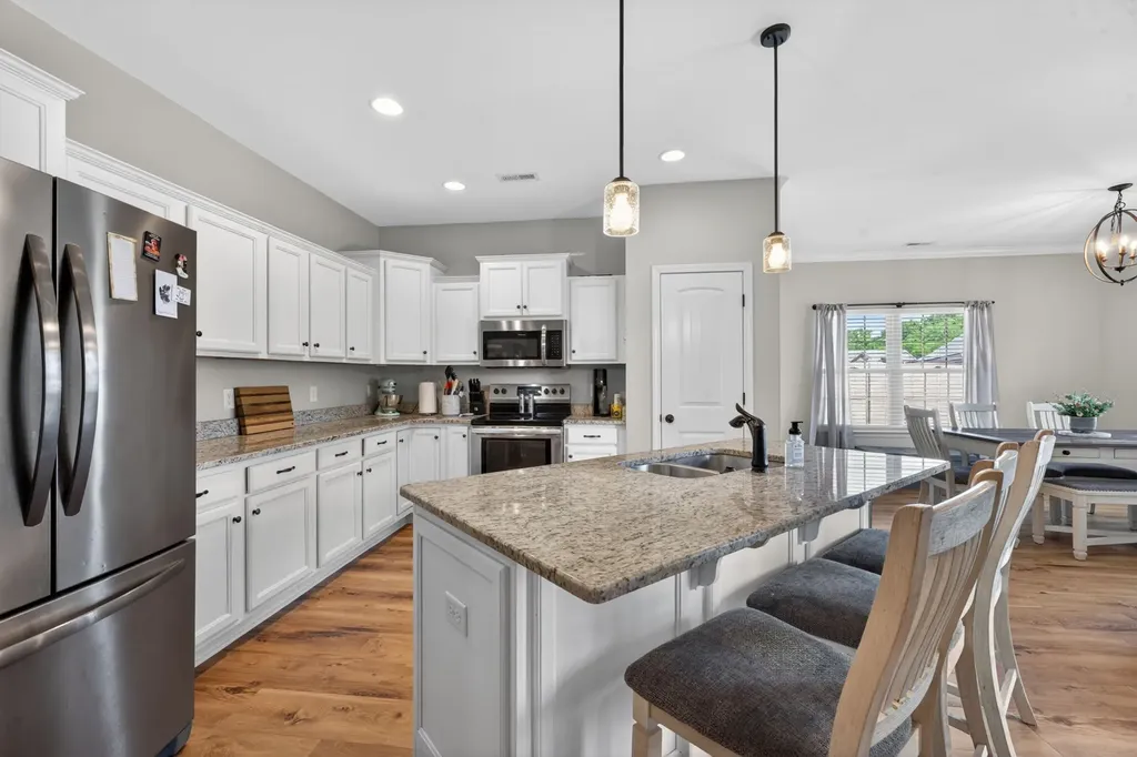 2911 Firerock Dr, N Murfreesboro TN 37128
