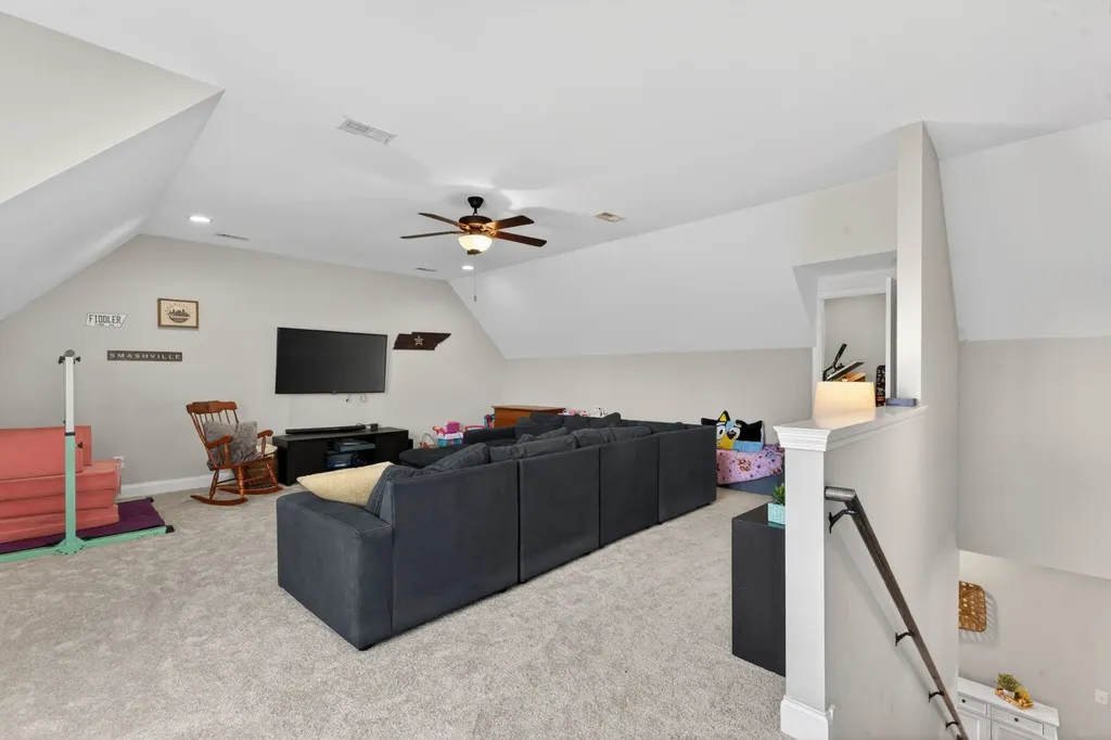 2911 Firerock Dr, N Murfreesboro TN 37128
