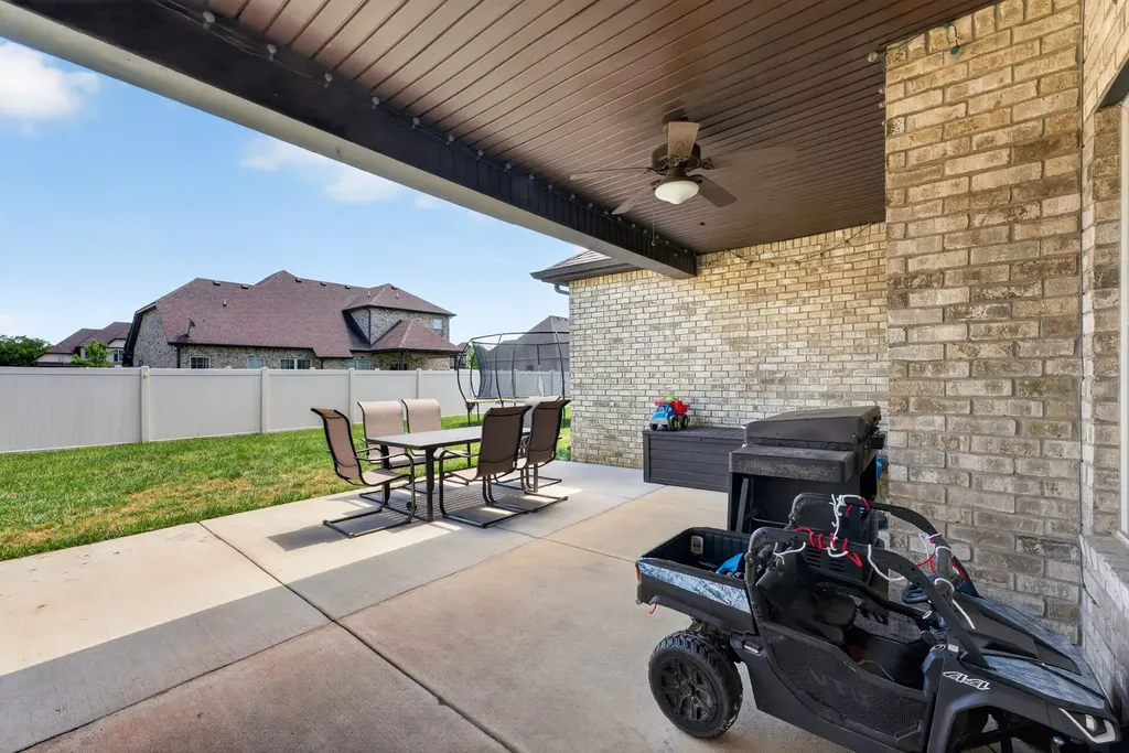 2911 Firerock Dr, N Murfreesboro TN 37128
