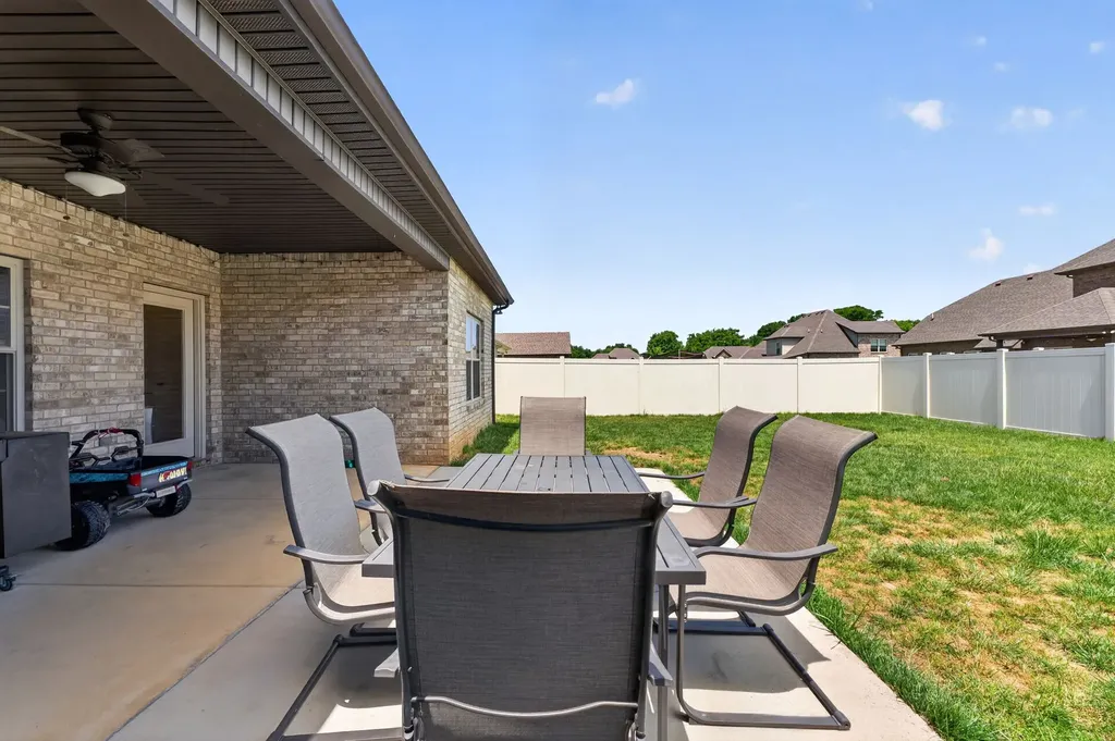 2911 Firerock Dr, N Murfreesboro TN 37128
