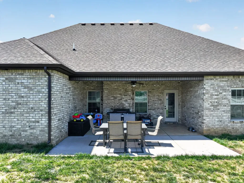 2911 Firerock Dr, N Murfreesboro TN 37128