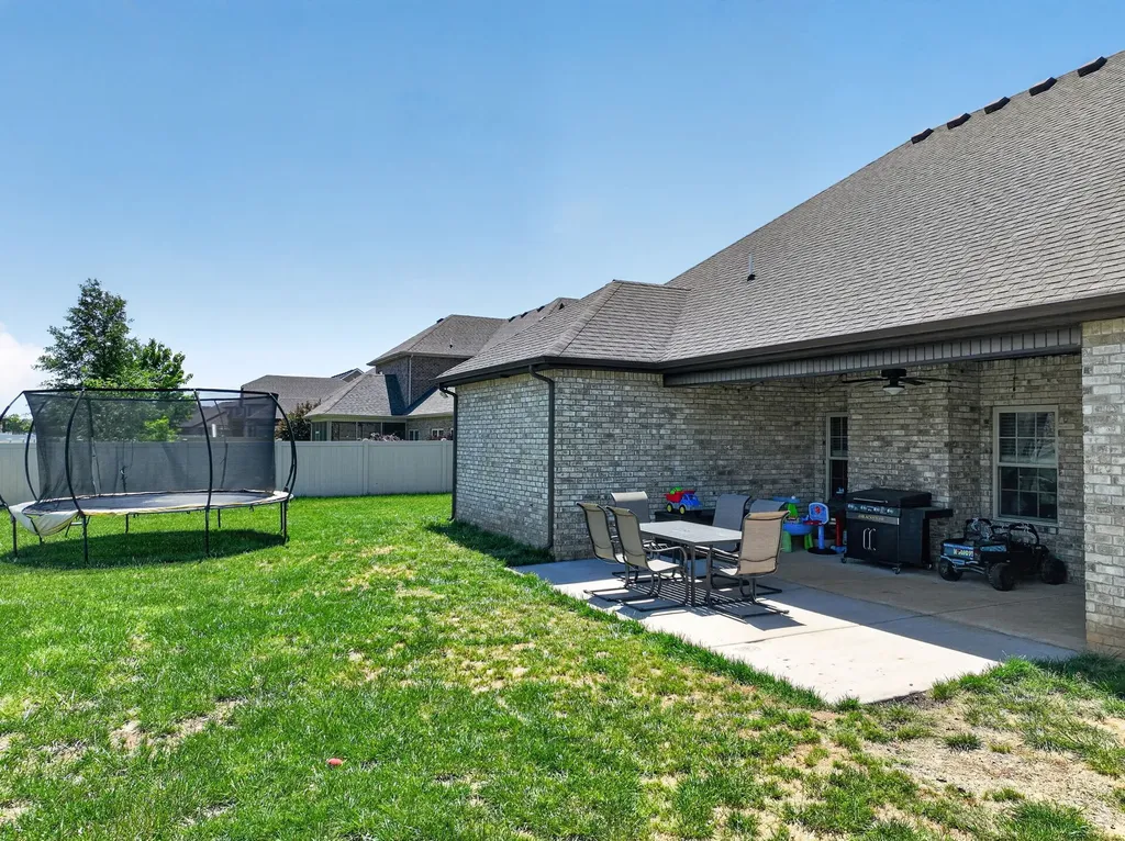 2911 Firerock Dr, N Murfreesboro TN 37128