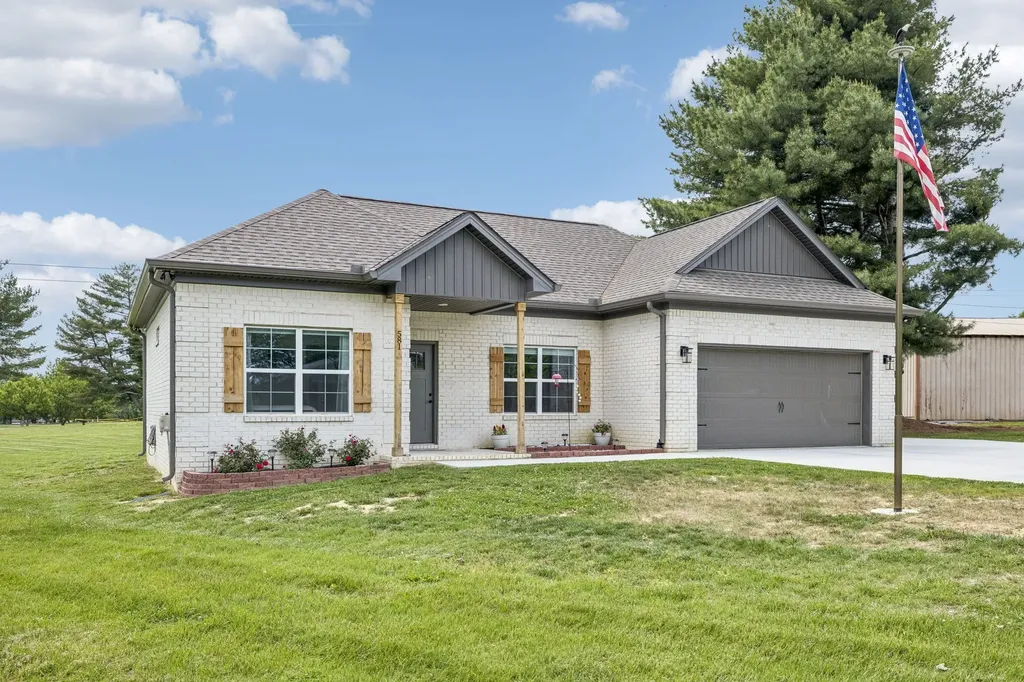 581 Pack Circle Smithville TN 37166