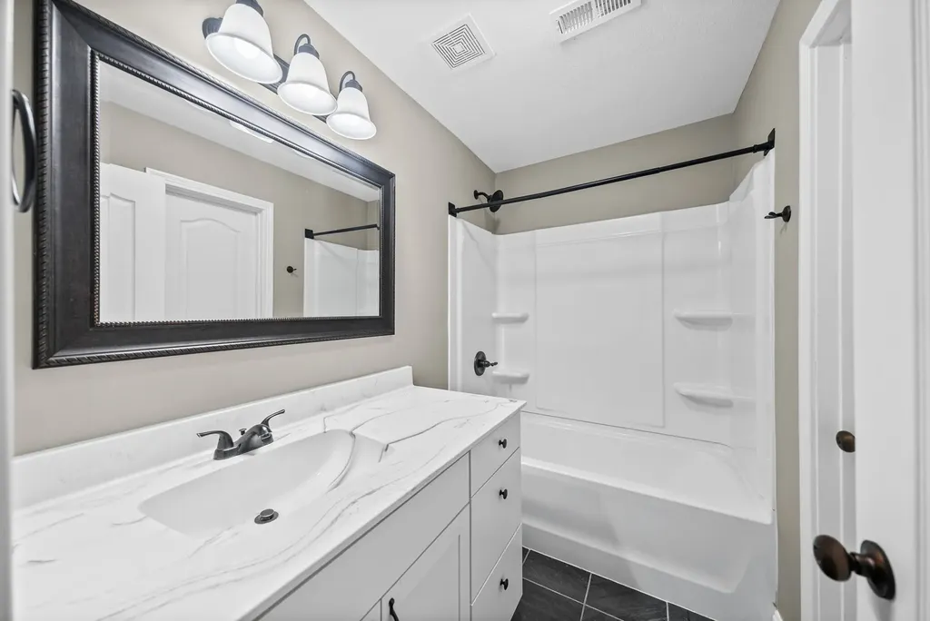 1861 Red Fox Trail Clarksville TN 37042