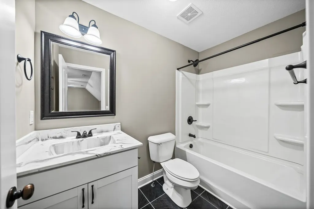 1861 Red Fox Trail Clarksville TN 37042