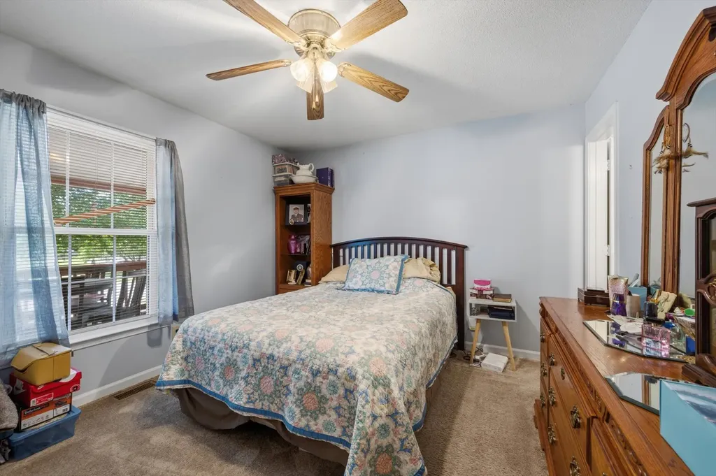 2887 Gusty Lane Clarksville TN 37043