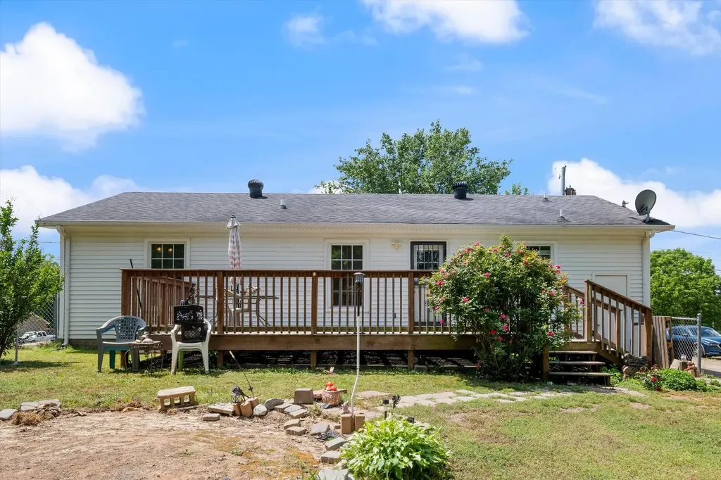 2887 Gusty Lane Clarksville TN 37043