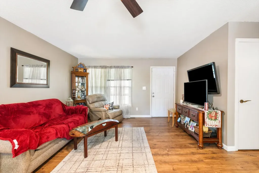 2887 Gusty Lane Clarksville TN 37043