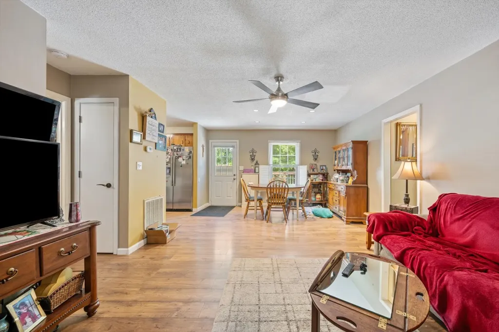 2887 Gusty Lane Clarksville TN 37043