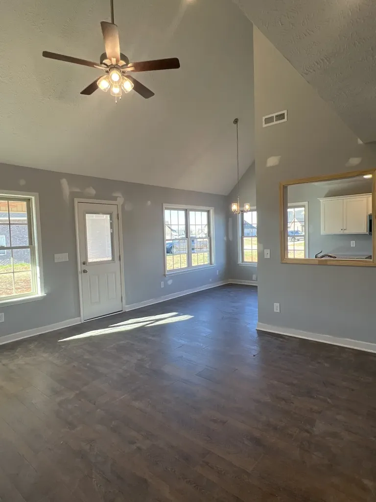 3180 Dusenburg Drive Christiana TN 37037