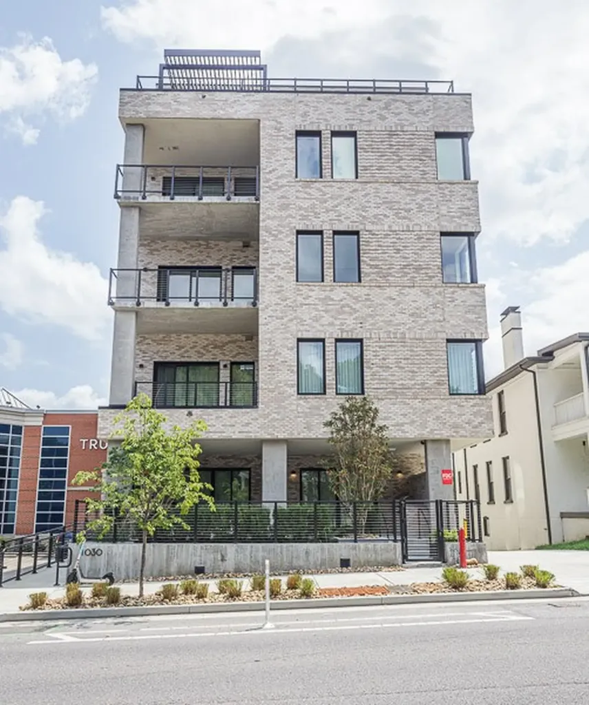 1030 17th Ave, S Nashville TN 37212