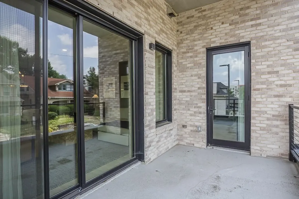 1030 17th Ave, S Nashville TN 37212