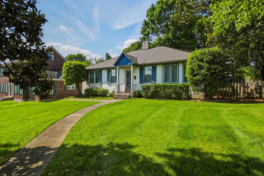 703 5th Ave, W Springfield TN 37172