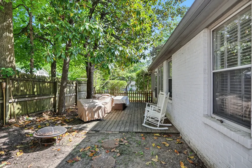 703 5th Ave, W Springfield TN 37172