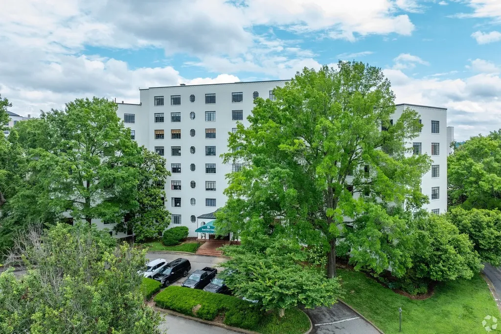 4505 Harding Pike Nashville TN 37205