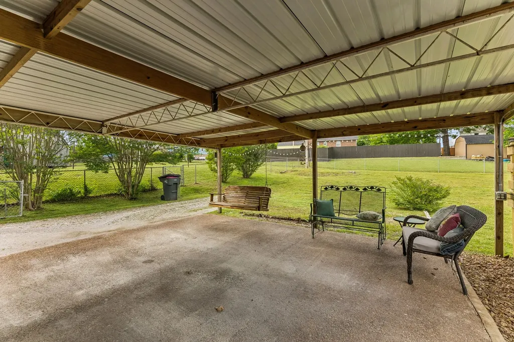 110 Pleasant Drive Columbia TN 38401