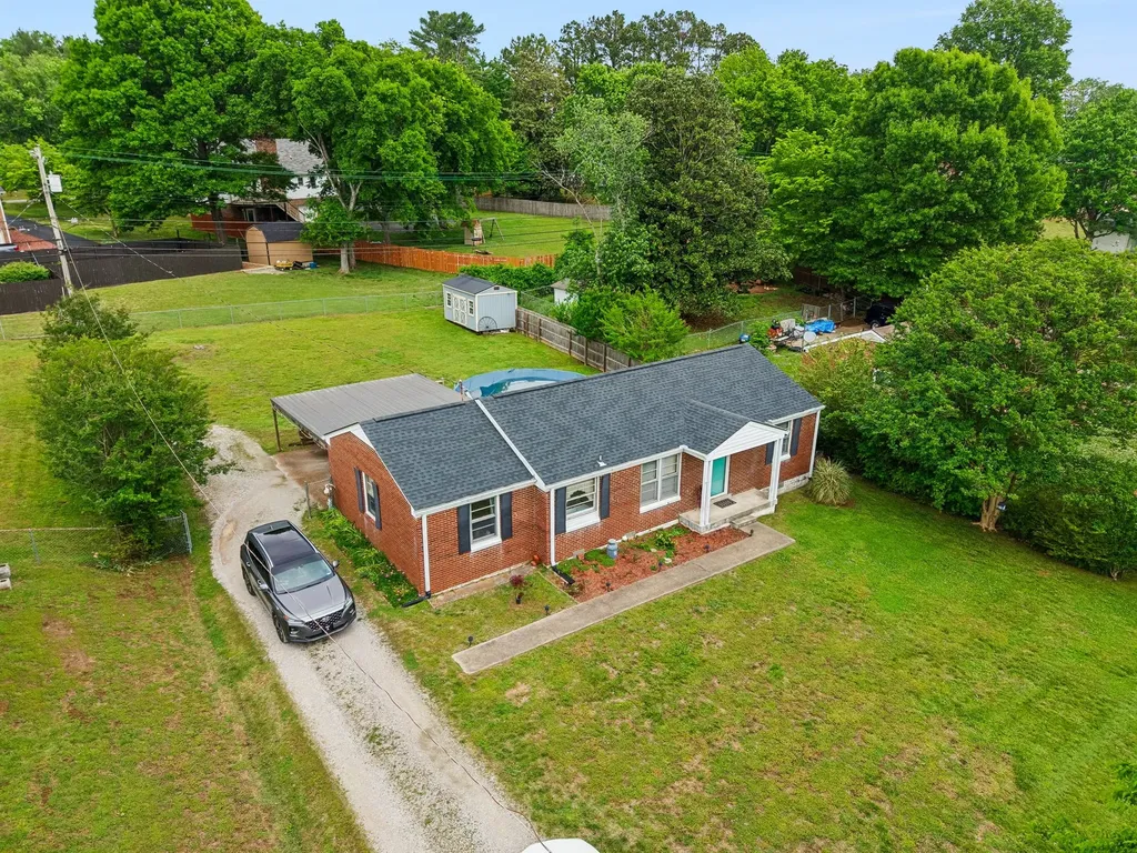 110 Pleasant Drive Columbia TN 38401