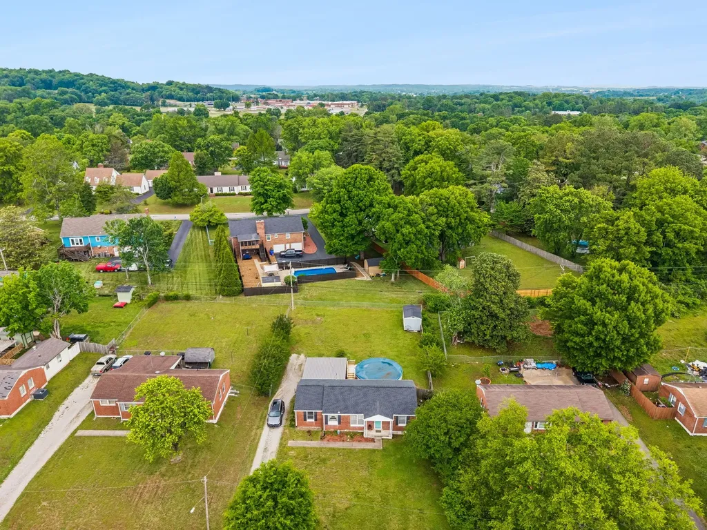 110 Pleasant Drive Columbia TN 38401