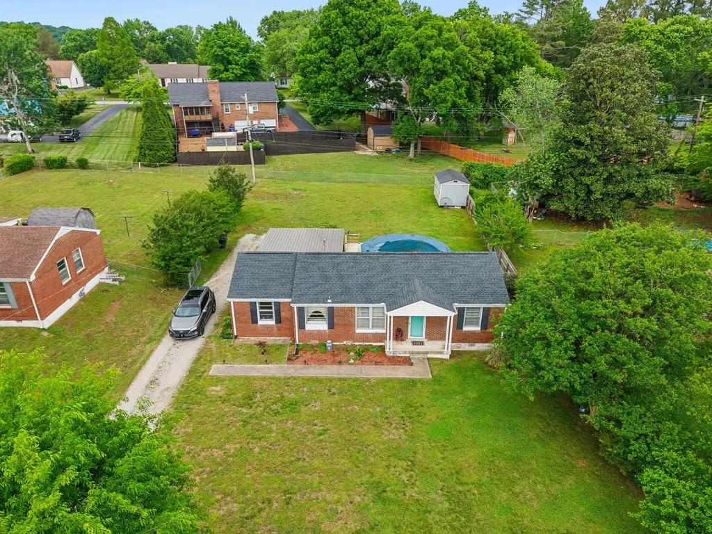 110 Pleasant Drive Columbia TN 38401