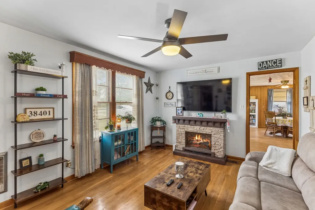110 Pleasant Drive Columbia TN 38401