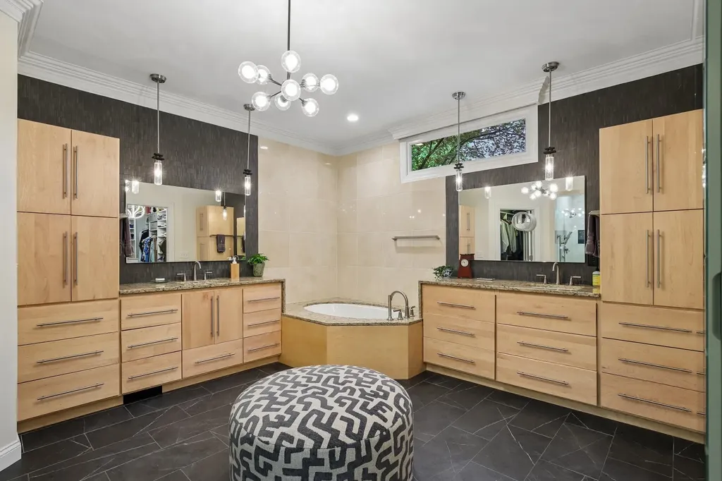 27 Annandale Nashville TN 37215